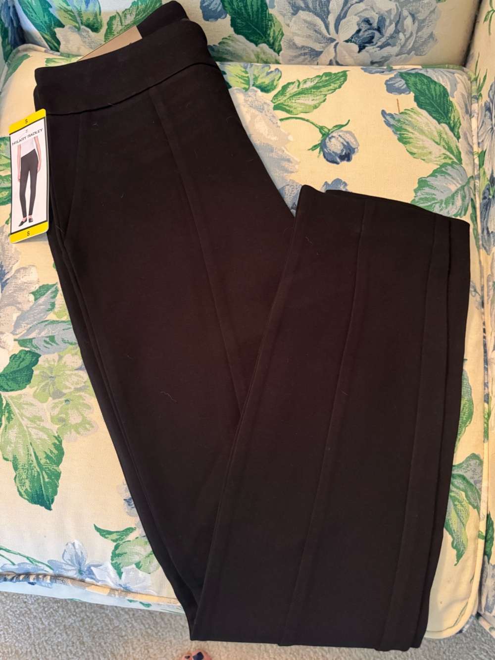 Hilary Radley Size Small Black Pull On Ponte Pants with Vertical Seam. NWT